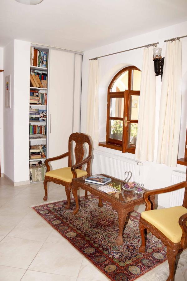 Apartman U Vagnera ดวูร์กราโลเว นัด ลาเบม ภายนอก รูปภาพ
